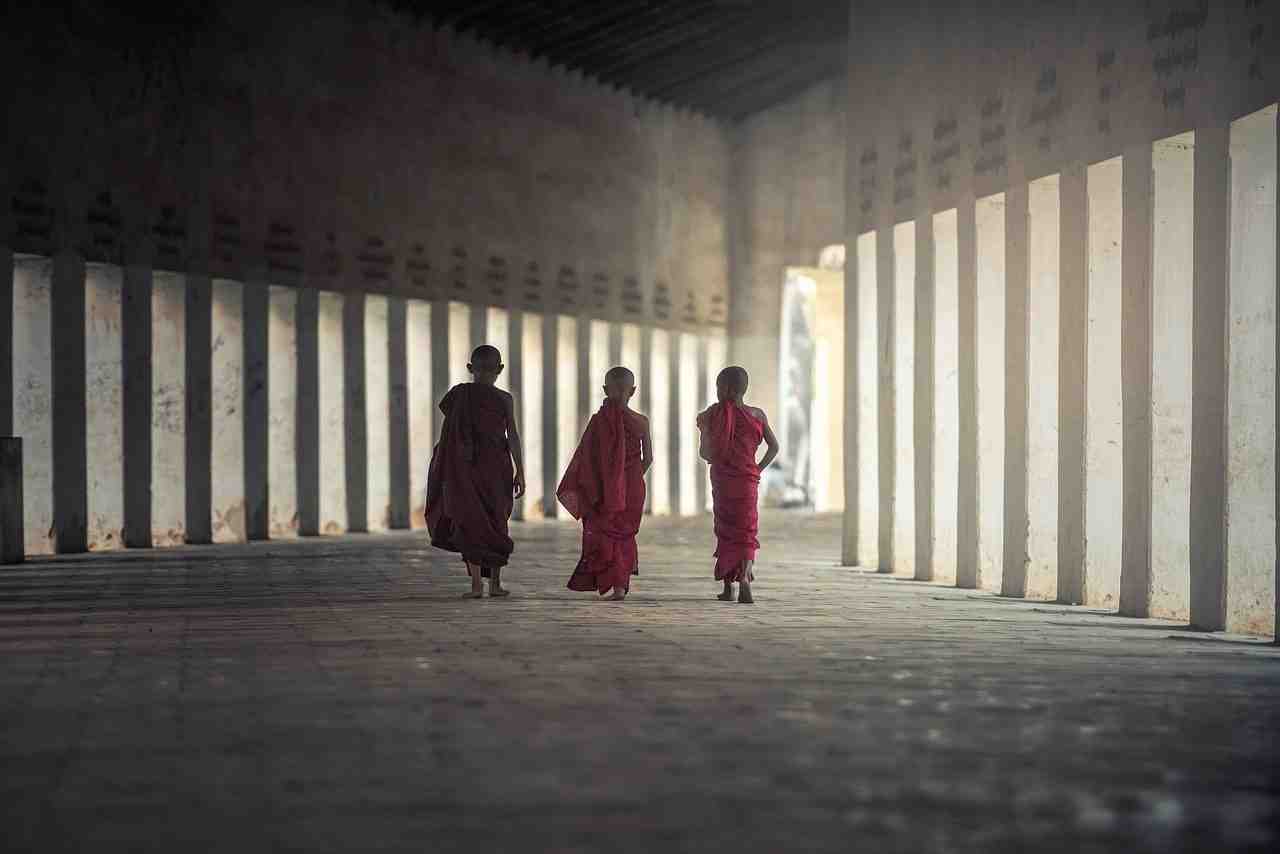 bouddhisme, moines, monastère